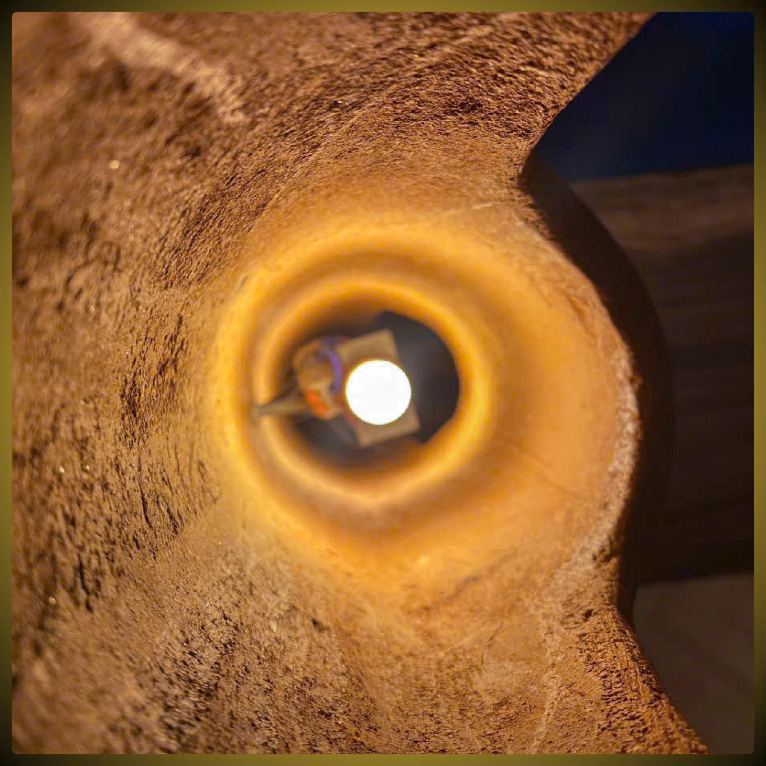 THE SEDIMENT LAMP: WHEN TIME STANDS STILL IN HILYKAN'S EXCLUSIVE LIGHTING DESIGN